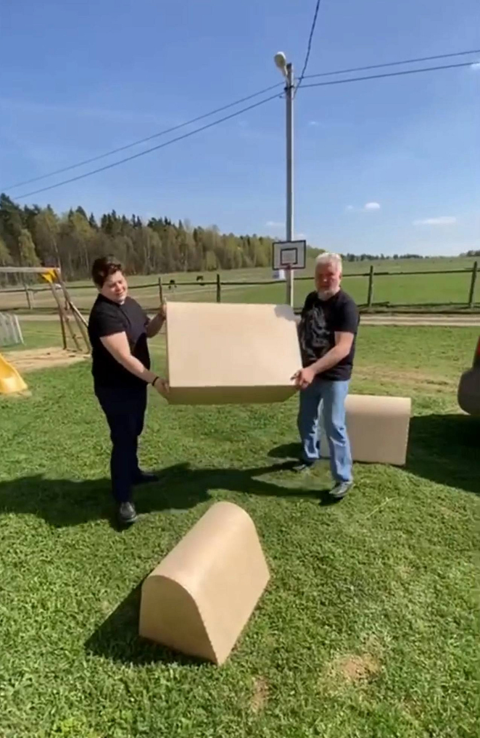 Помогаем иппоклубу «Берегиня»